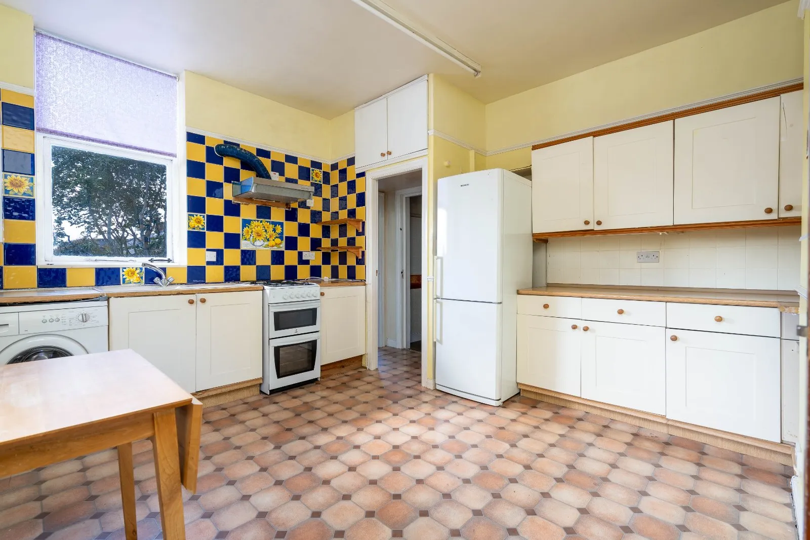 5 bed Semi-Detached