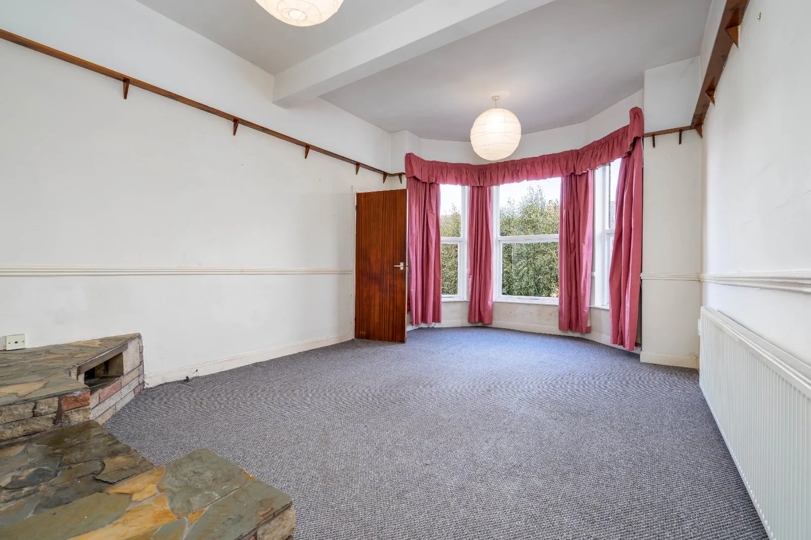 5 bed Semi-Detached