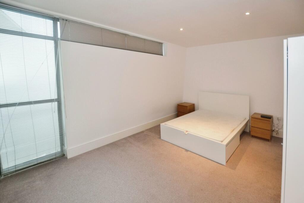 2 bed Apartment