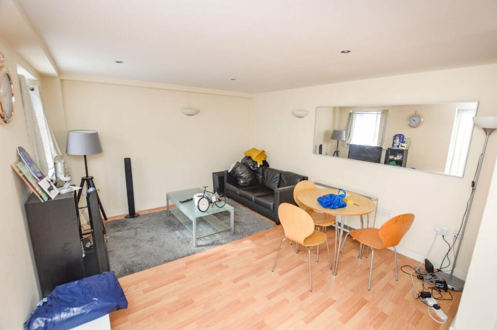 2 bed Apartment