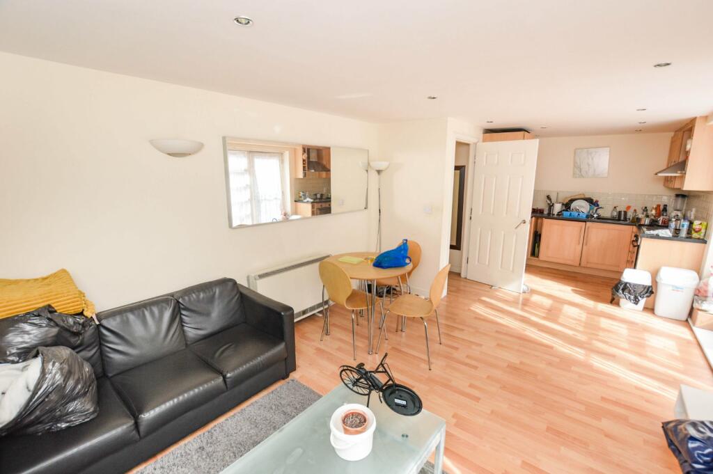 2 bed Apartment