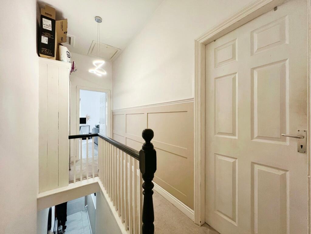 1 bed Mixed Use