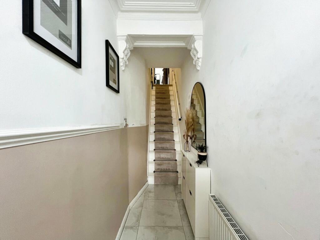 1 bed Mixed Use