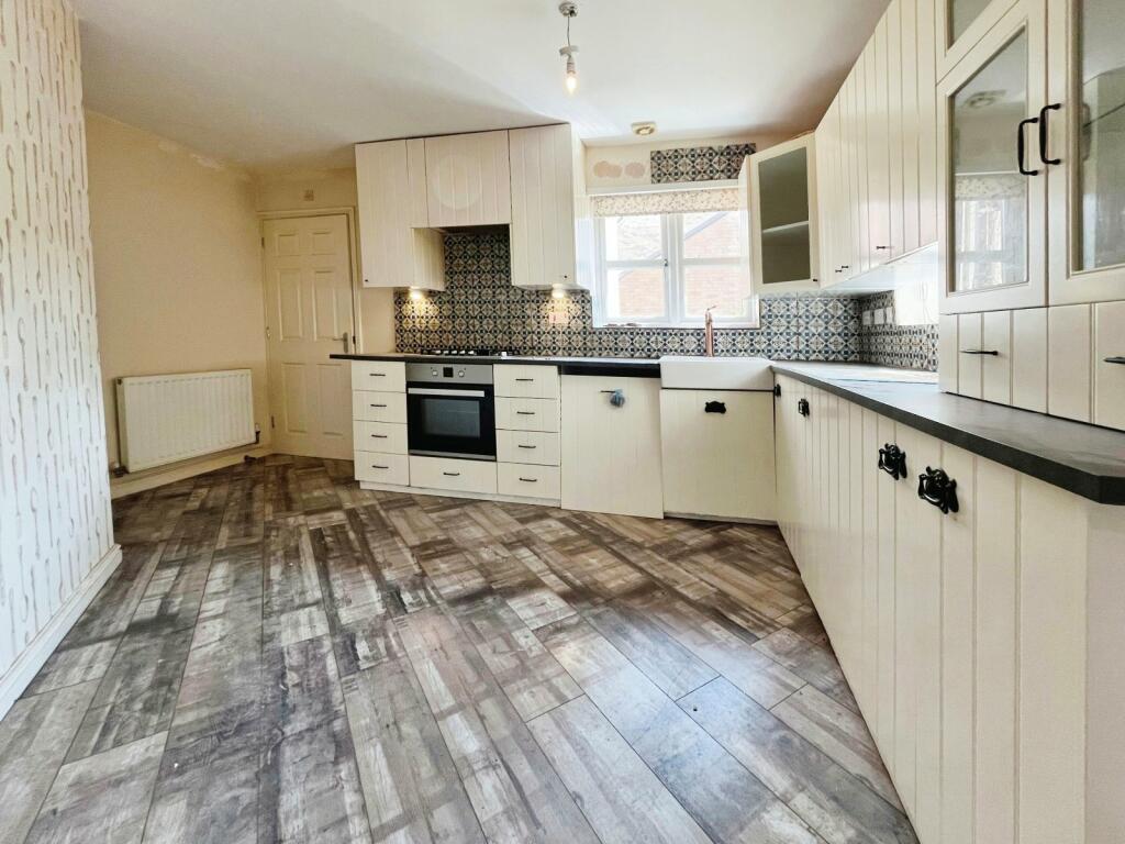 7 bed End of Terrace