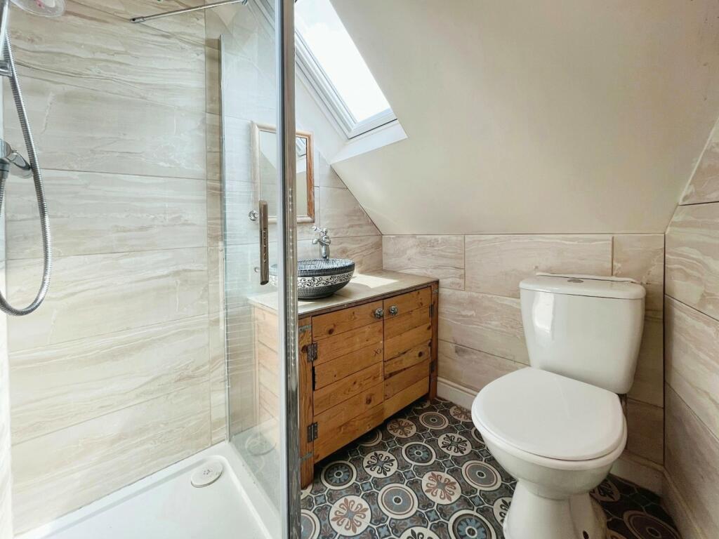 7 bed End of Terrace