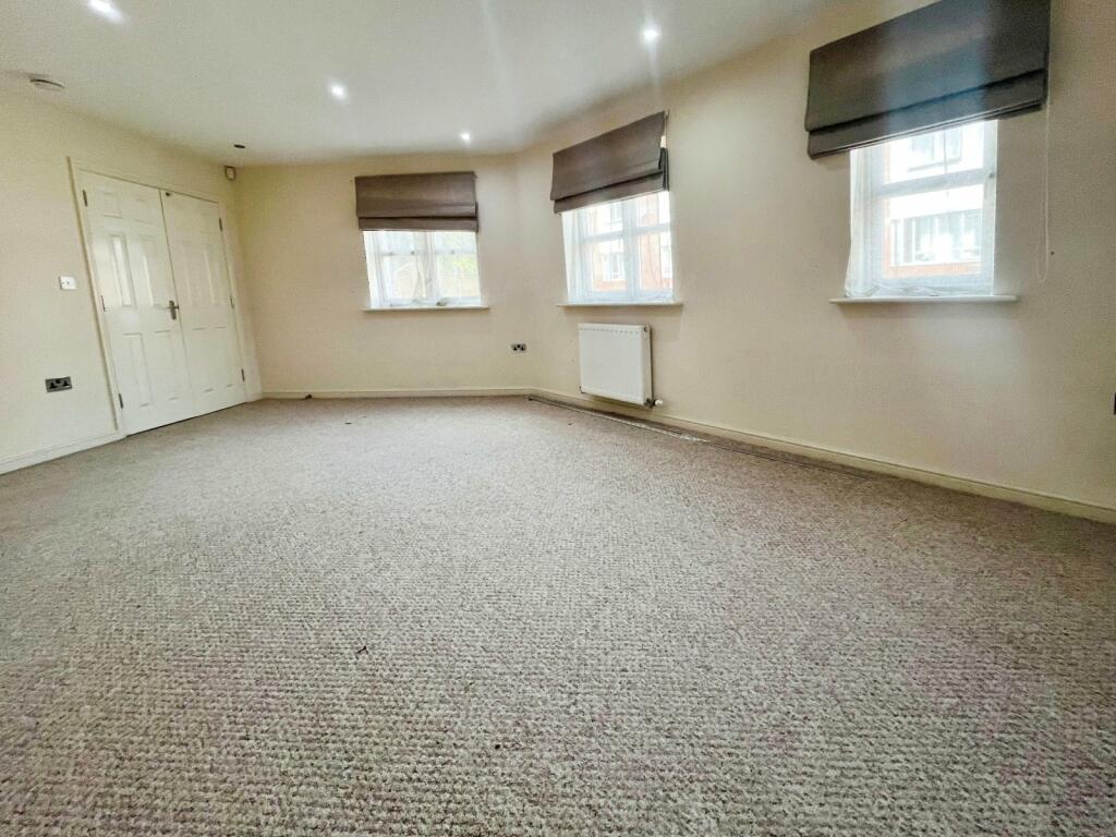 7 bed End of Terrace