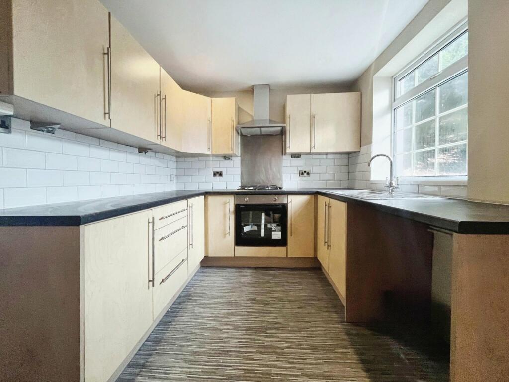 2 bed End of Terrace