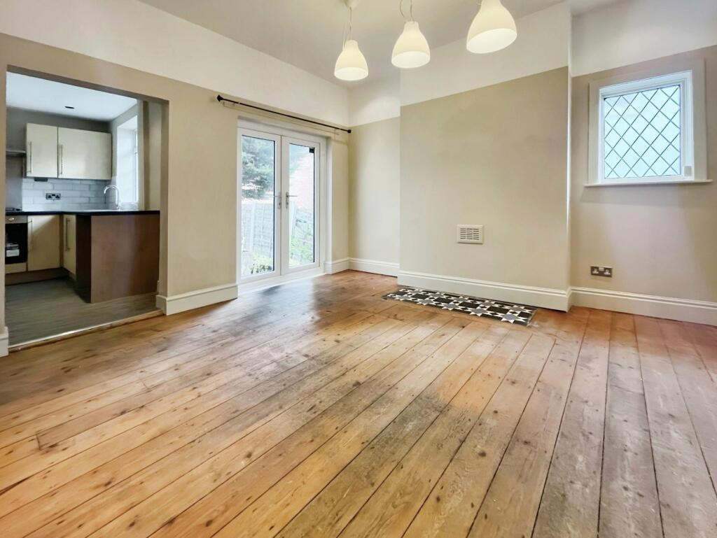 2 bed End of Terrace