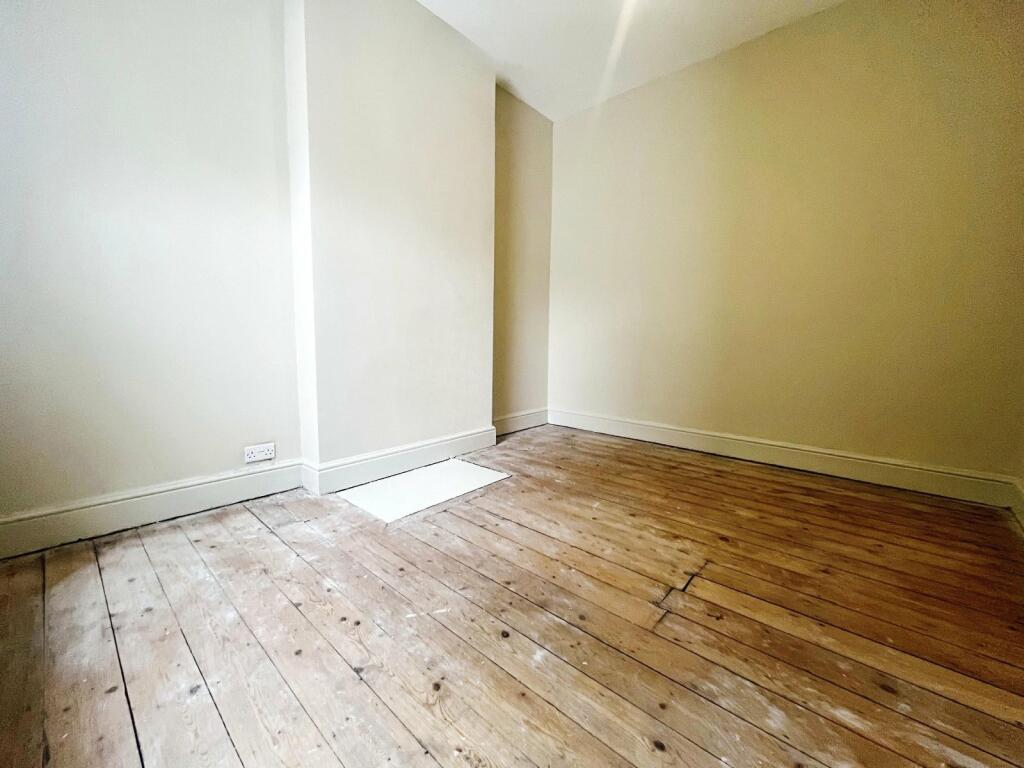2 bed End of Terrace