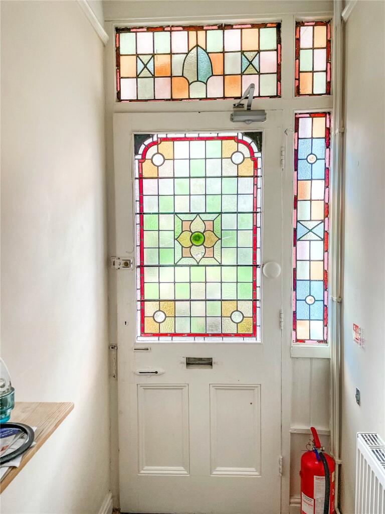 6 bed Terraced