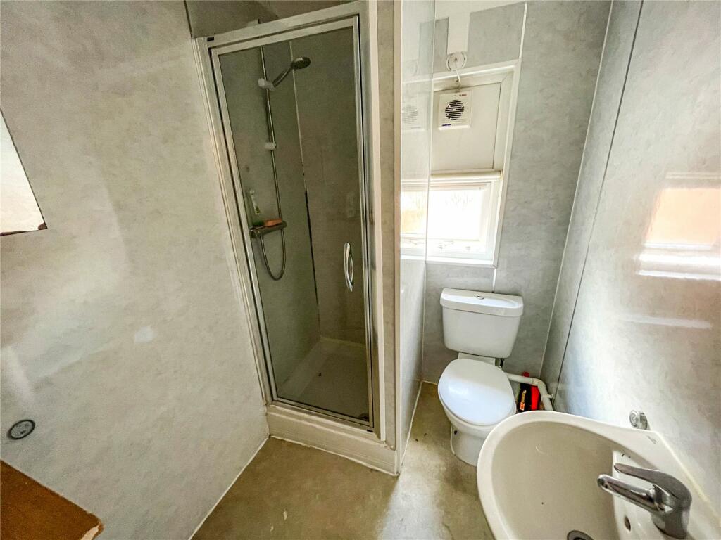6 bed Terraced