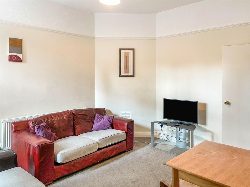 6 bed Terraced