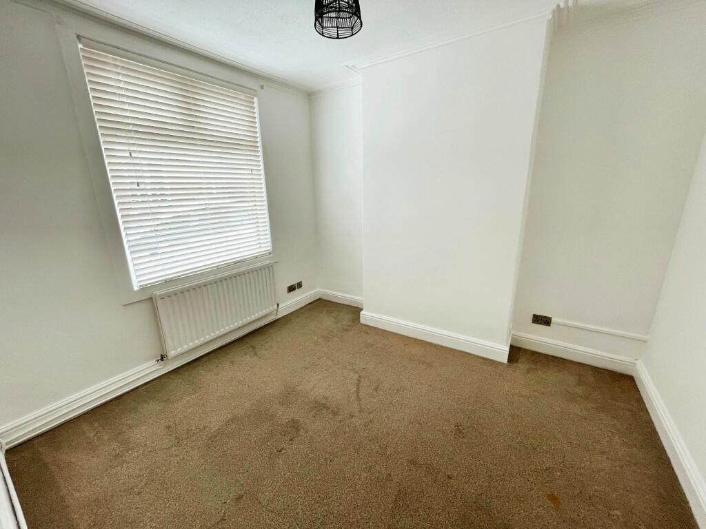 4 bed Terraced