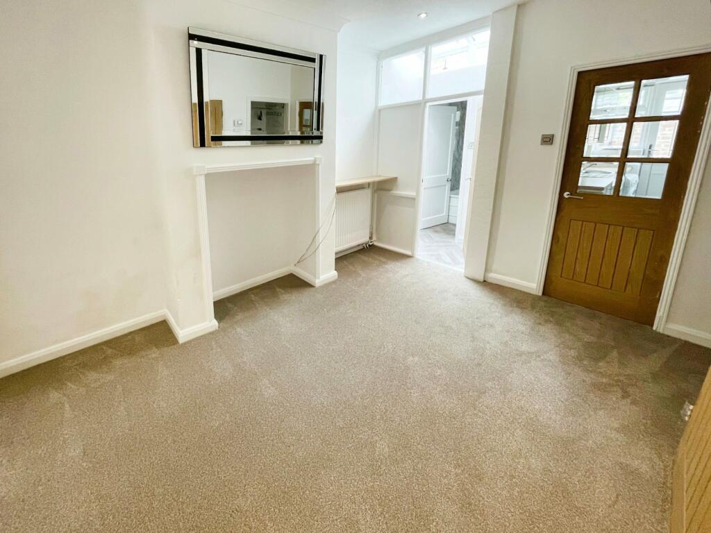 4 bed Terraced