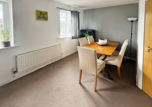 4 bed End of Terrace