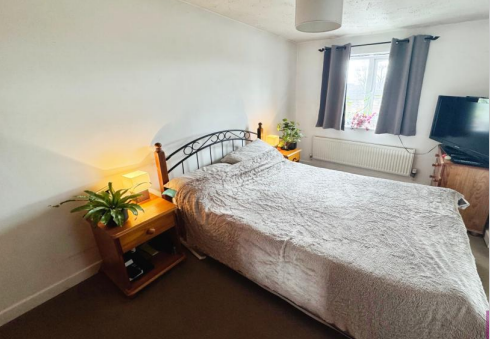 4 bed End of Terrace