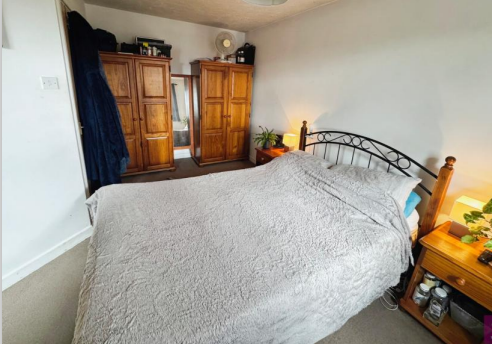 4 bed End of Terrace