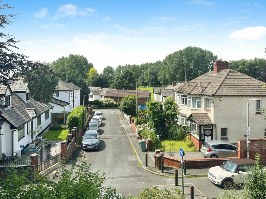 3 bed Semi-Detached