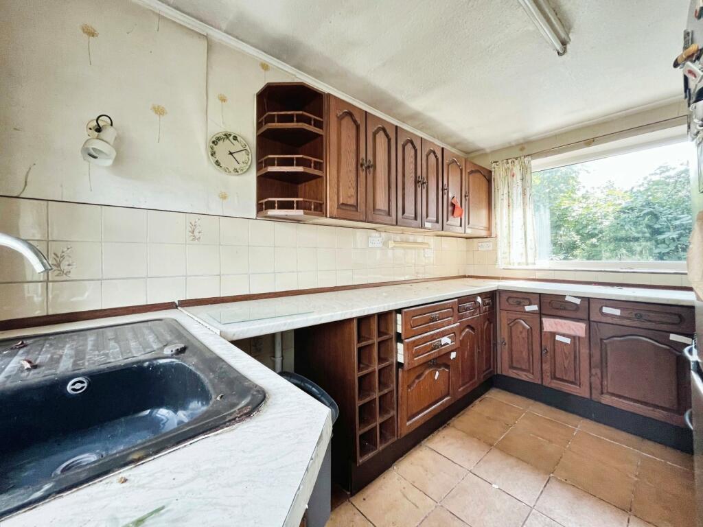 3 bed Semi-Detached