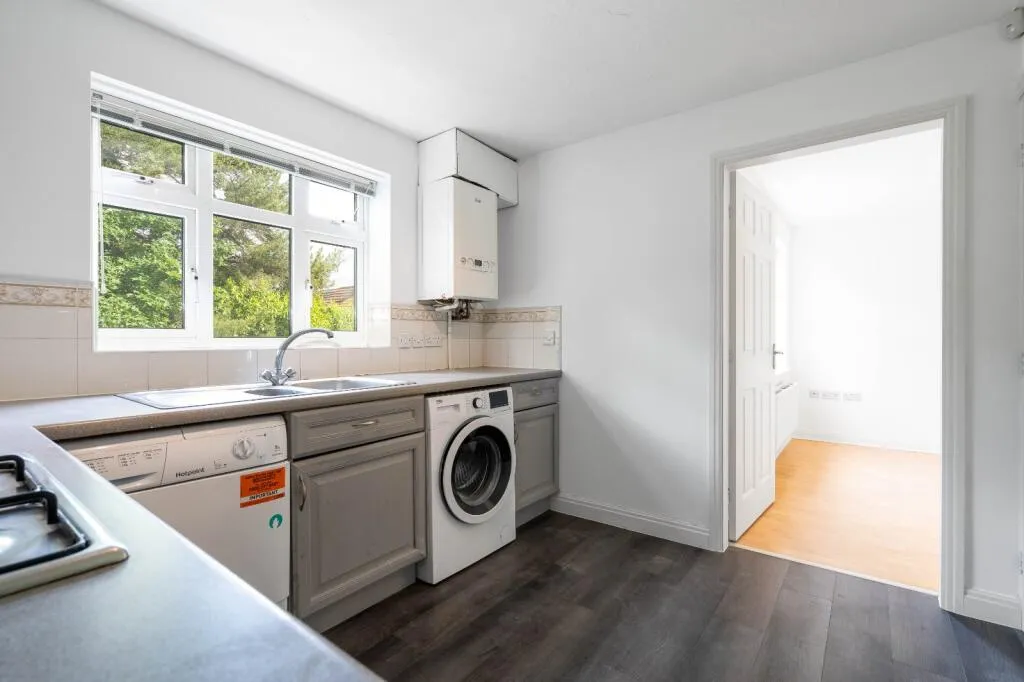 2 bed Flat Share