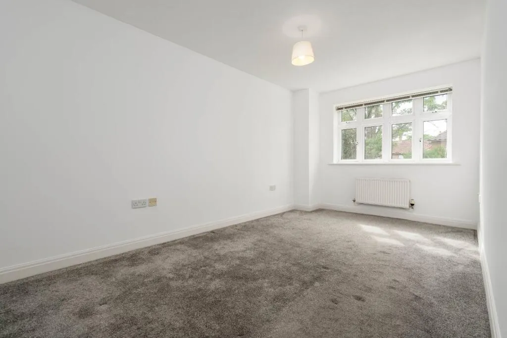 2 bed Flat Share