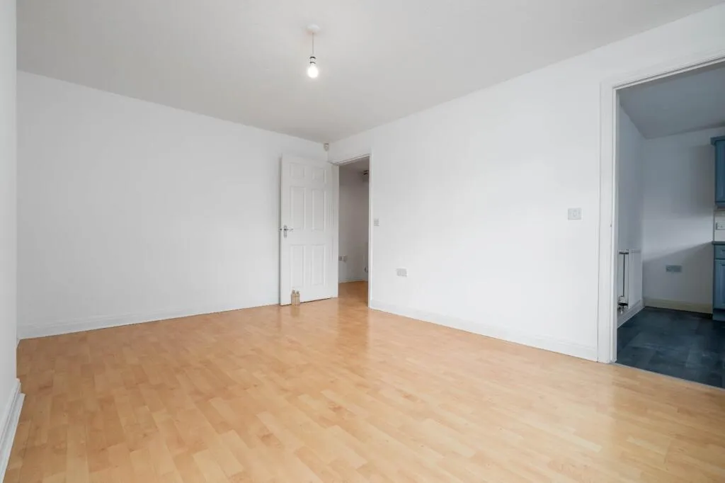 2 bed Flat Share