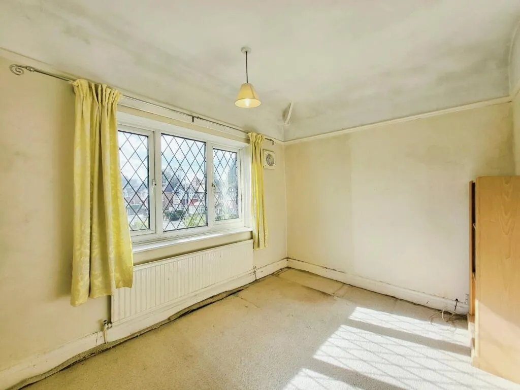 4 bed Detached
