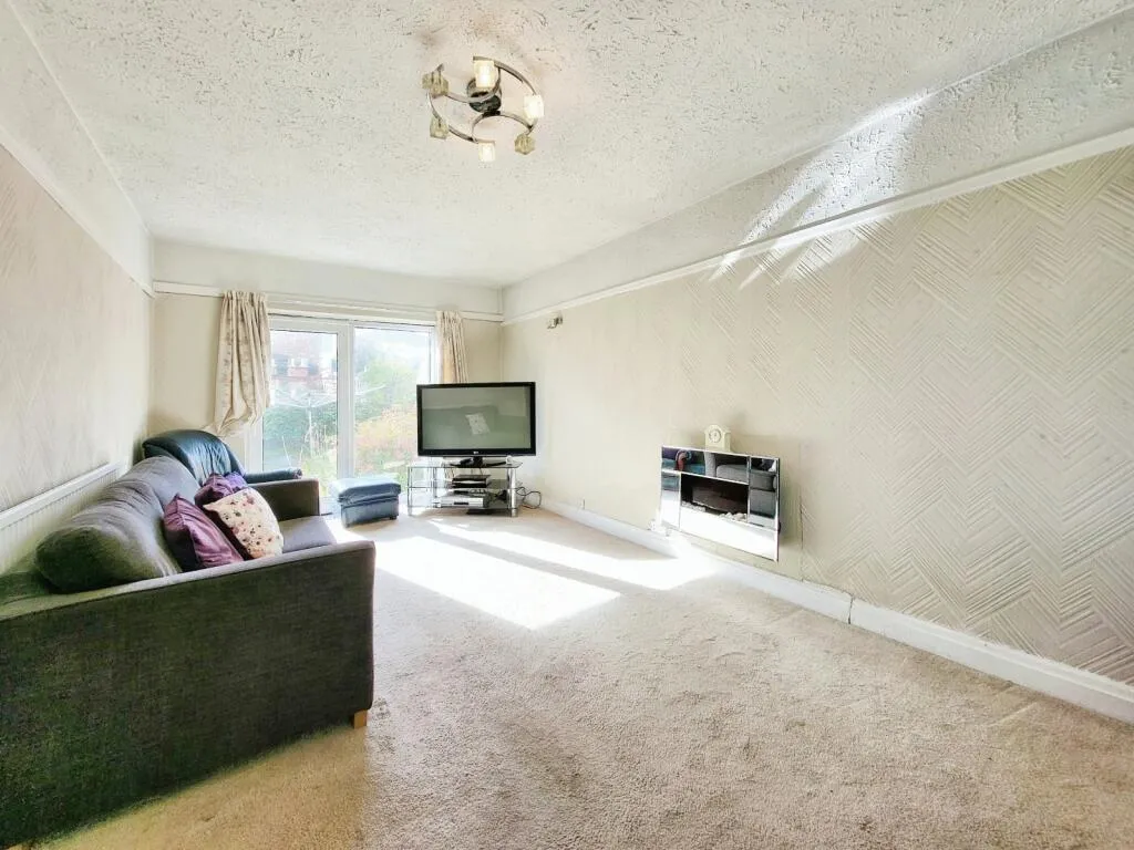 4 bed Detached
