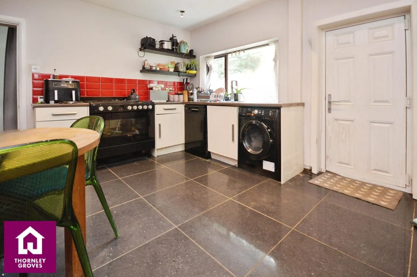 3 bed Semi-Detached