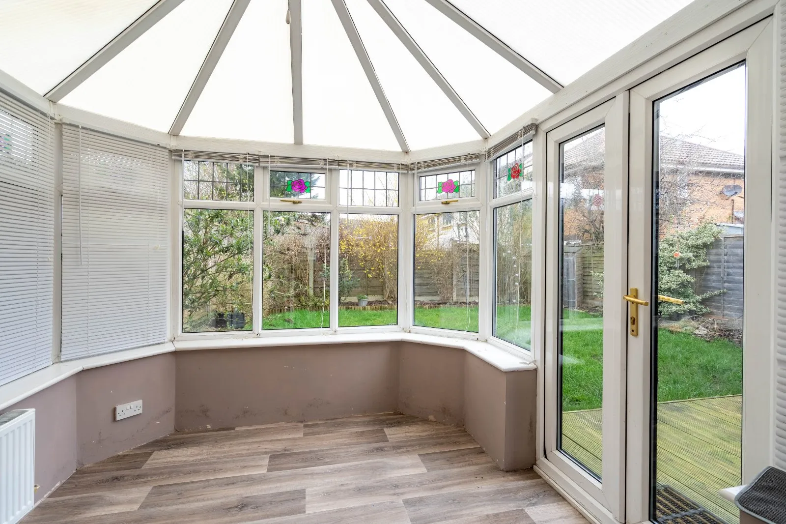 4 bed Semi-Detached