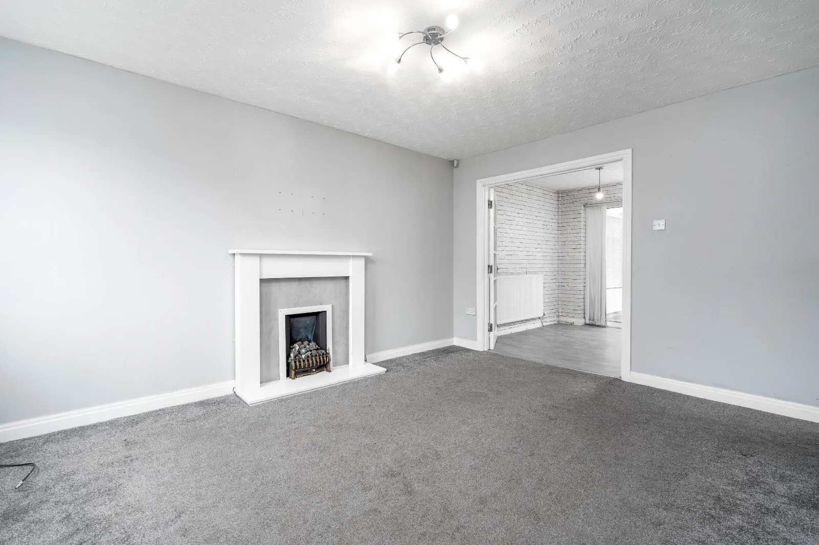 4 bed Semi-Detached
