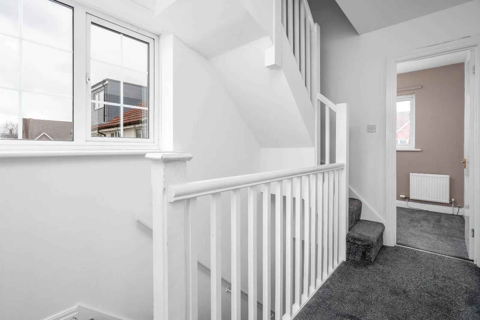 4 bed Semi-Detached