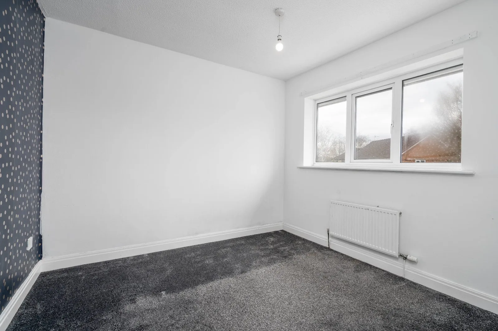 4 bed Semi-Detached