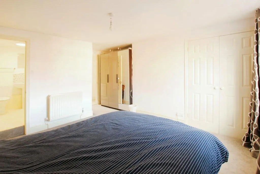 2 bed Apartment