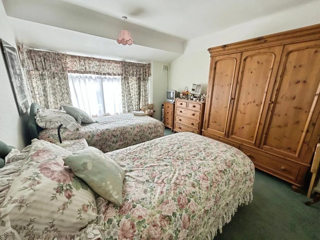 3 bed Semi-Detached
