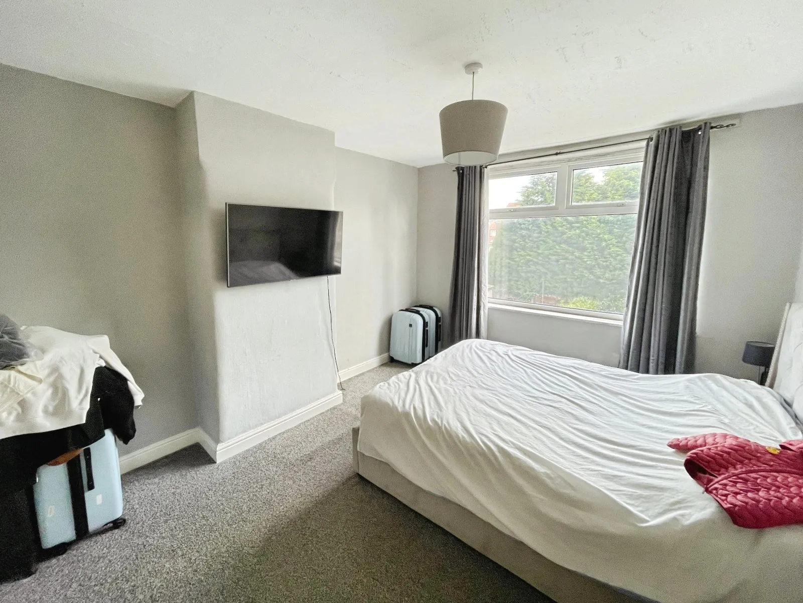 3 bed Semi-Detached