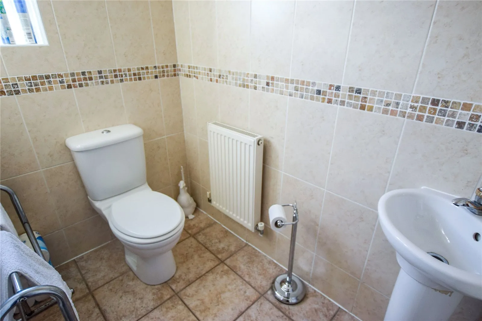 5 bed Detached