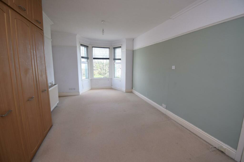 5 bed End of Terrace