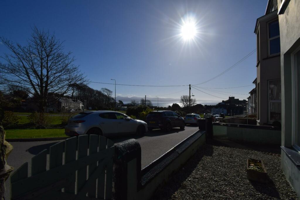 5 bed End of Terrace