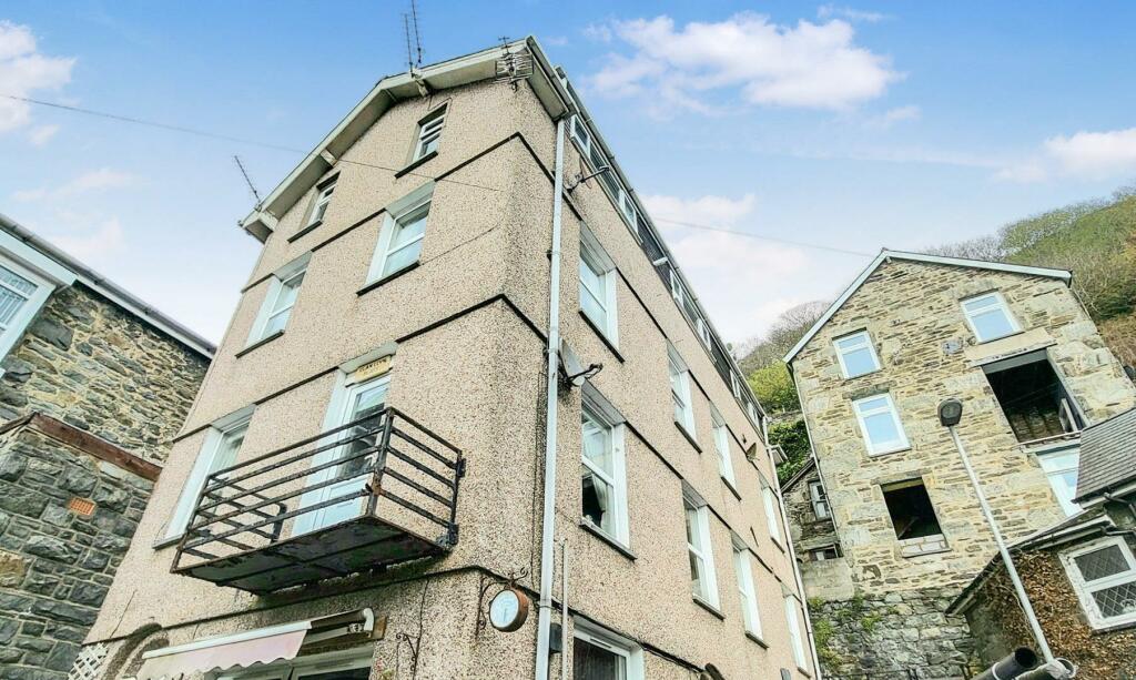 2 bed Apartment