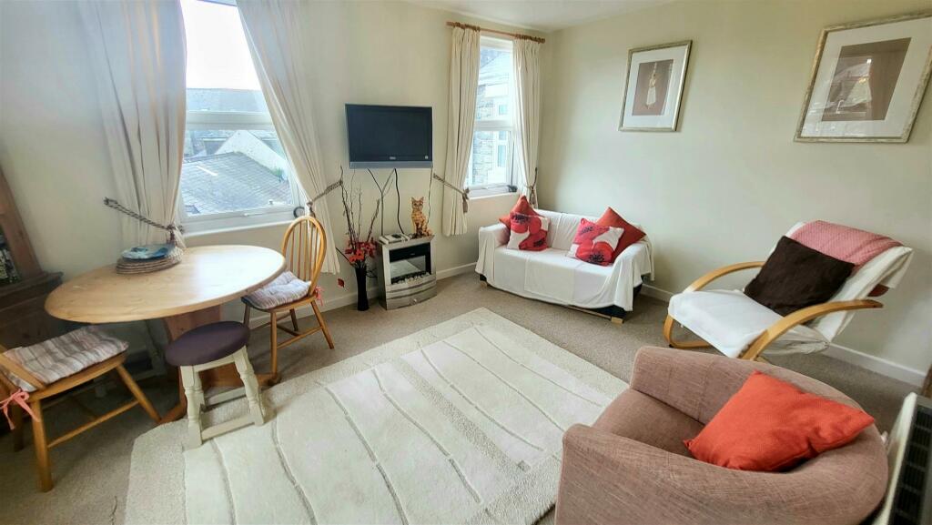 2 bed Apartment