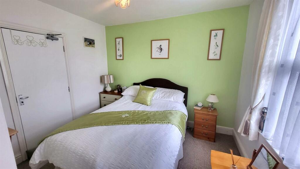 2 bed Apartment