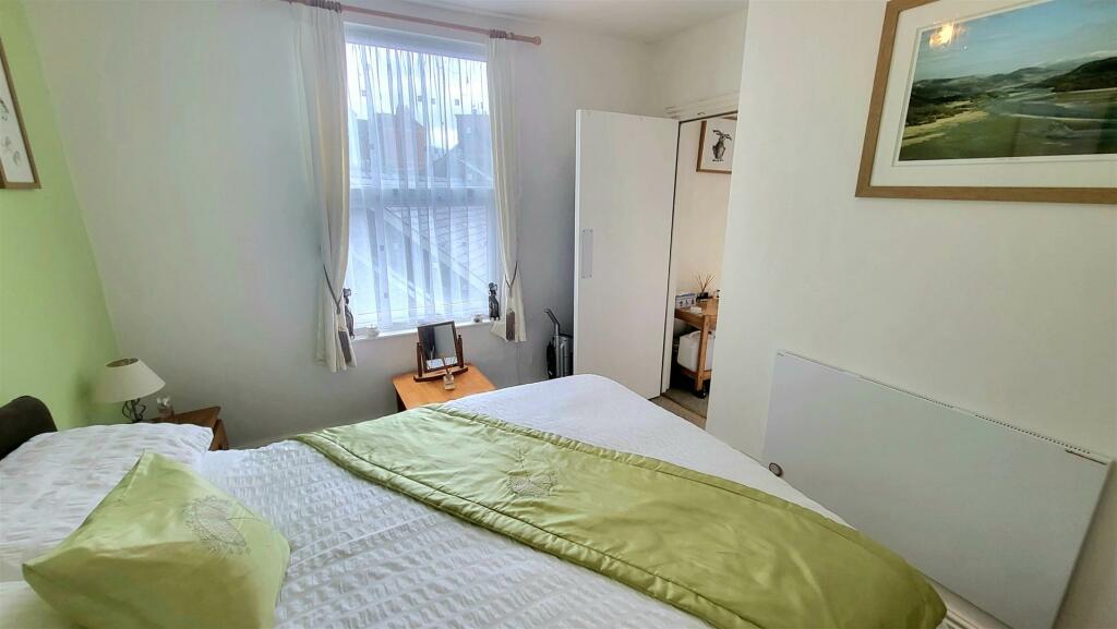 2 bed Apartment
