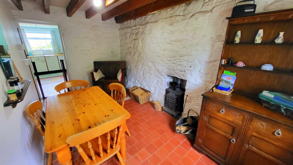 3 bed Cottage