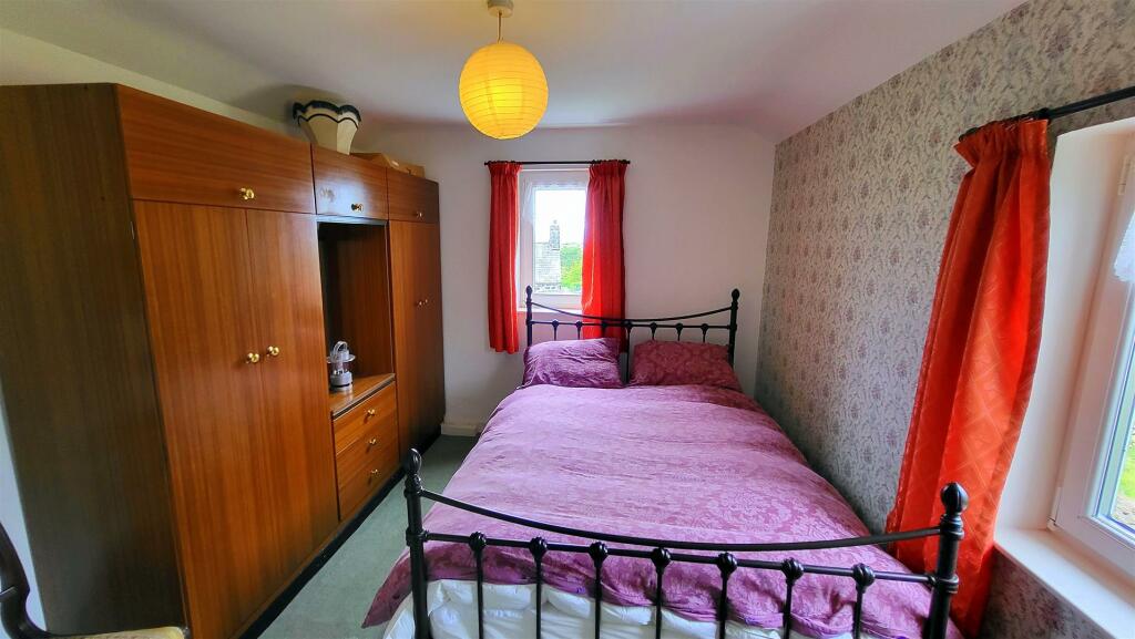 3 bed Cottage