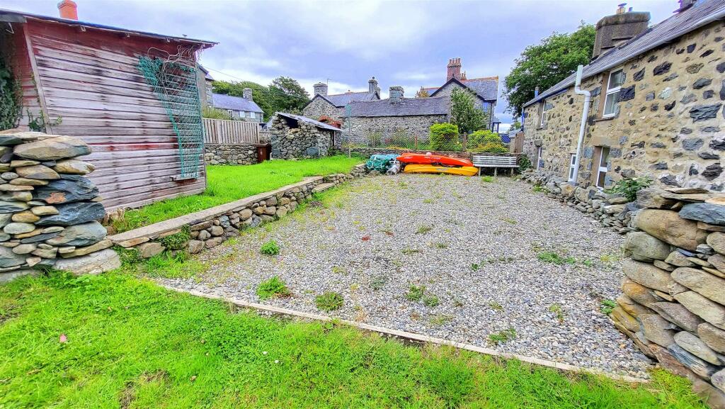 3 bed Cottage
