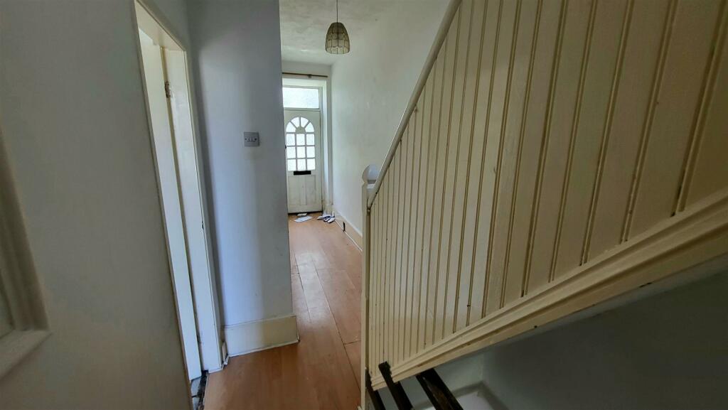4 bed Terraced
