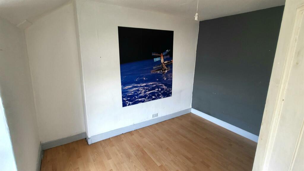 4 bed Terraced