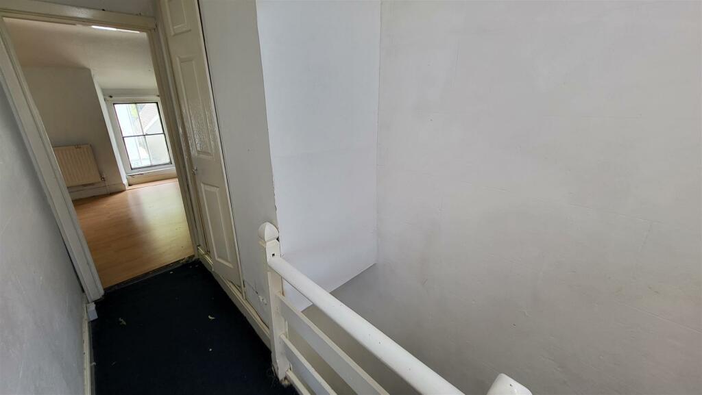 4 bed Terraced