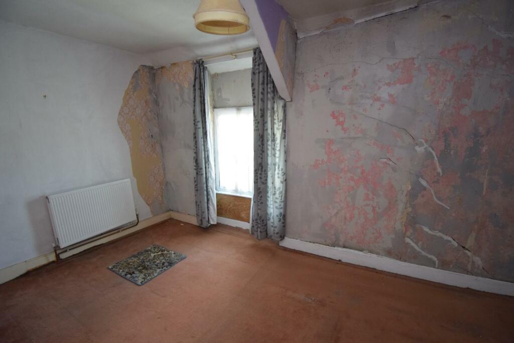 2 bed Terraced